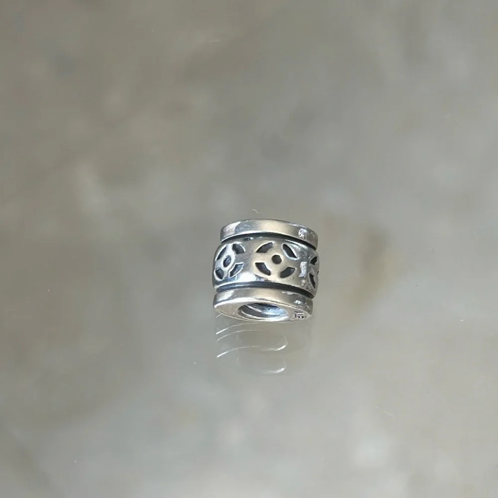 Pandora Unique Design Charm
